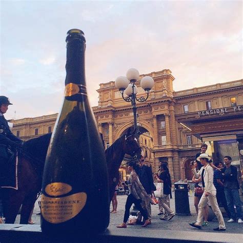 Aperitivo With Col De Salici Prosecco In Florence Italy Compagnia