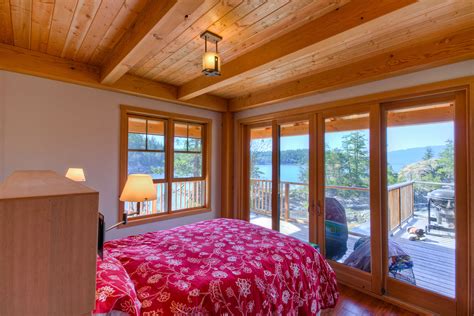 West Coast Island Getaway Kettle River Timberworks Ltd