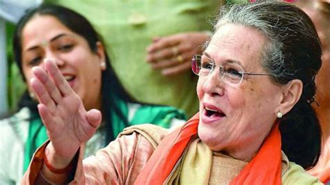 Sonia Gandhi Reaches Sawai Madhopur To Celebrate Birthday In Ranthambore