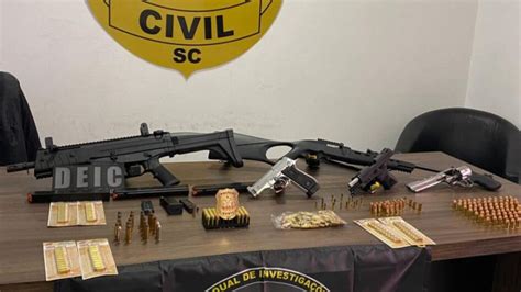 Empresário é Preso Com Arsenal De Armas Em Itajaí Jornal Razão