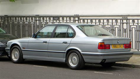 Modern Classic Bmw E34 5 Series — Automuse