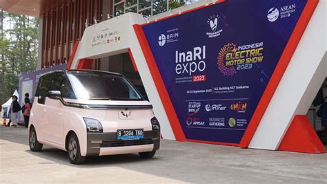 Wuling Air Ev Participates In IEMS 2023 To Support EV Development In