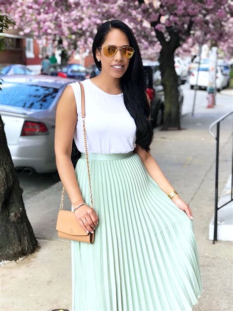 Pastel Midi Pleated Skirt — My Golden Beauty