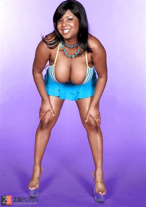 Ample Melon Model Stunner ZB Porn