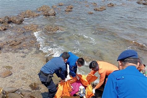 Mayat Perempuan Tanpa Identitas Ditemukan Di Pantai Kelapa Doyong