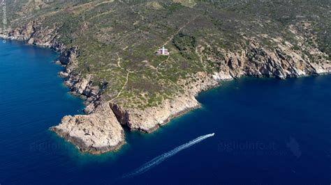 Faro Di Capel Rosso Fari Marittimi All Isola Del Giglio Toscana