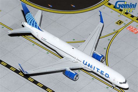 United Airlines Boeing 757-200 new livery N48127 Gemini Jets GJUAL2061 ...