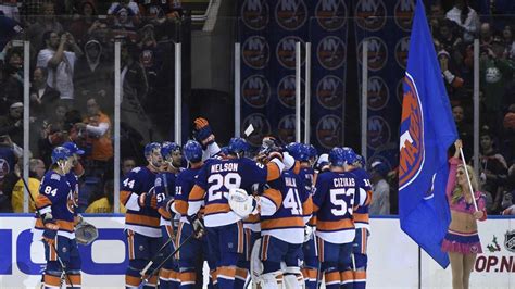 Isles Extend Coliseum Win Streak On Hickeys Ot Goal Newsday