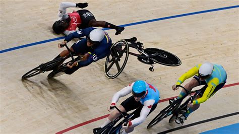 Attimi Di Terrore Alle Olimpiadi Dopo Il Pauroso Schianto Le Foto