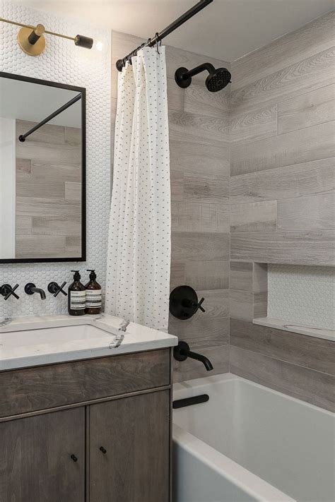 Small Bathroom With Bathtub Practical And Compact Yet Stylish Artofit