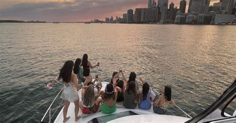 Toronto Privat Sightseeing Krydstogt Med Luksusyacht Og Prosecco