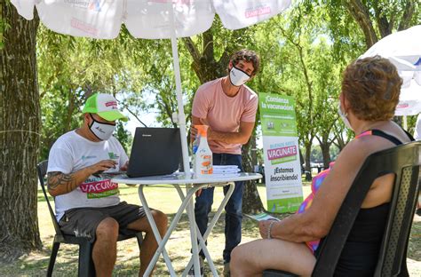 Juan Andreotti alentó a registrarse para vacunarse contra el Covid 19 a