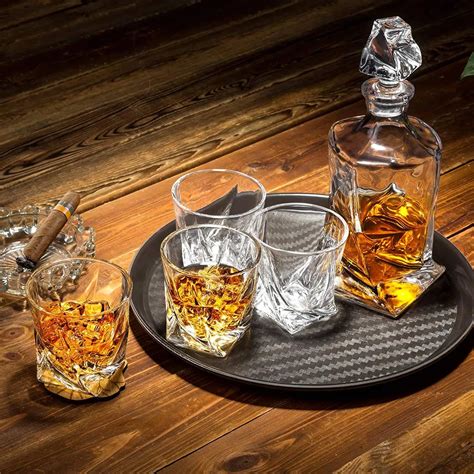 Whisky Bourbon Chilling Rocks Stones Twisted Whiskey Liquor Decanter