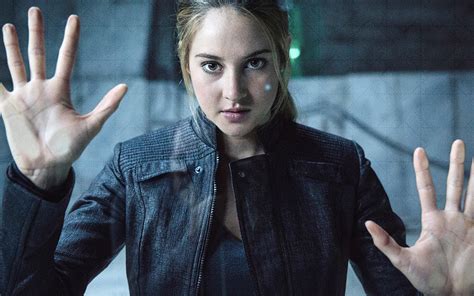 Tris From Divergent 450 Pop Culture Halloween Costume Ideas