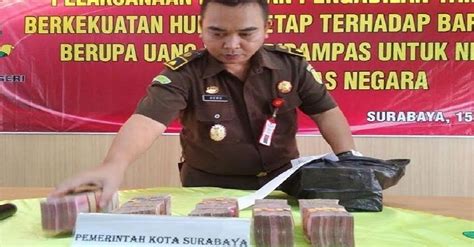 4 Terpidana Korupsi Di Surabaya Kembalikan Uang Negara Rp1 07 Miliar