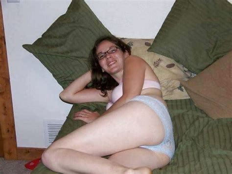 Girls Amateur Brunettes MILFs Hausfrau Nackt 4371818 12 1600x1200 Porn Pic