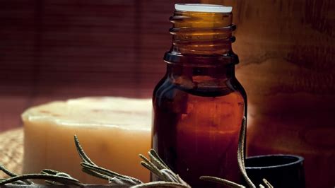 How To Make All Natural Beard Oil With Essential Oils Diy Recipes