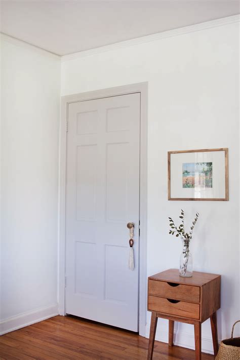 Latest Trends In Bedroom Art Ideas Around Door Frame For An Elegant Look | Kirby Hineseepthis71