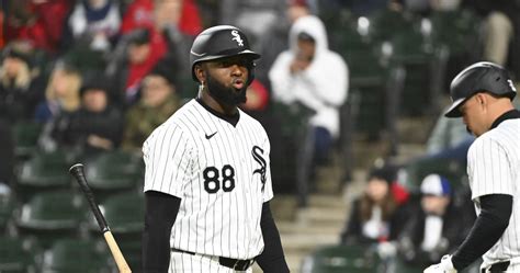 Report: White Sox's Luis Robert Jr. Expected to Miss 6-8 Weeks with Hip ...