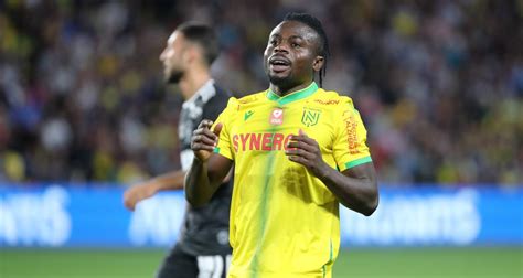 Fc Nantes Mercato Les Canaris Attaqu S Sur Moses Simon En Janvier