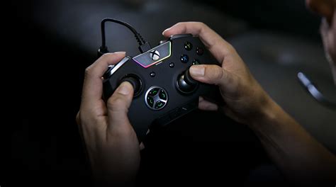 Razer Wolverine Ultimate Review: An Awesomely Customizable Controller | Tom's Guide