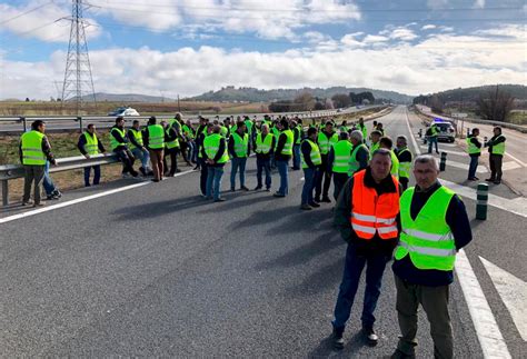 Cortes en el tráfico de la A 3 en Belinchón por las protestas agrarias