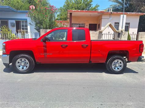 2017 chevy silverado inside 6