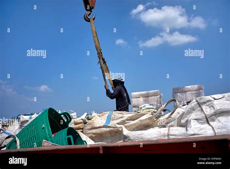 Crane Boat Loading And Unloading Area Pattaya Commercial Shipping Port