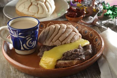 Concha Rellena Con Sal Y Azucar