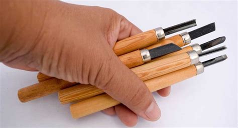 Six Best Wood Carving Tools For Beginners Woodturning Tips