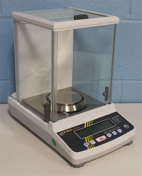 Refurbished Kern Acj M Analytical Balance