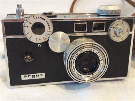 Vintage Argus C3 Rangefinder 35mm Camera W50mm Coated Cintar Lense