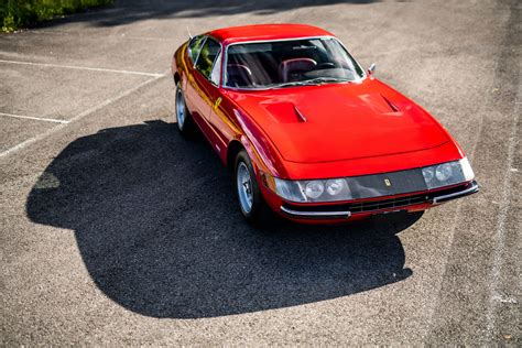 The Ferrari 365 GTB/4 Daytona - The World's Fastest Production Car In 1968