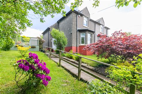 Martin And Co Bathgate 2 Bedroom Semi Detached House Sstc In Veterans