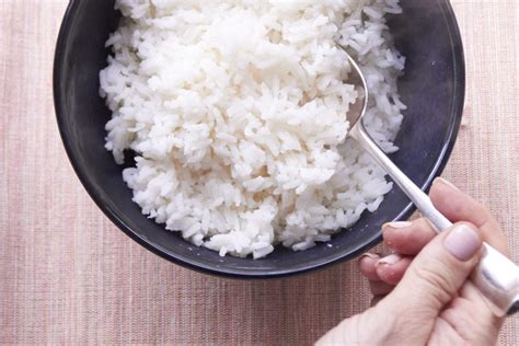 How To Cook Perfect Rice On The Stove — The Mom 100