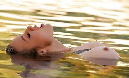 Underwater Joy ZB Porn