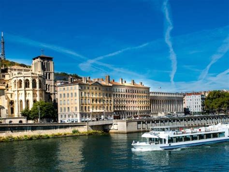 D Jeuner Croisi Re Sur La Sa Ne Par Les Bateaux Lyonnais Herm S Ii