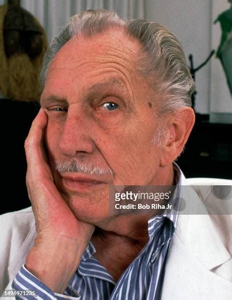 2631 Vincent Price Photos And High Res Pictures Getty Images