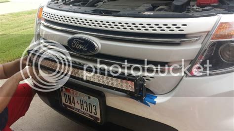 5th Gen Explorer With LED Light Bar Ford Explorer And Ford Ranger