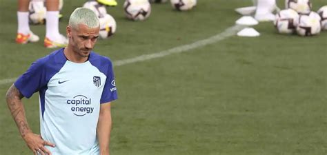 El bonito gesto de Antoine Griezmann con Izan el niño víctima de