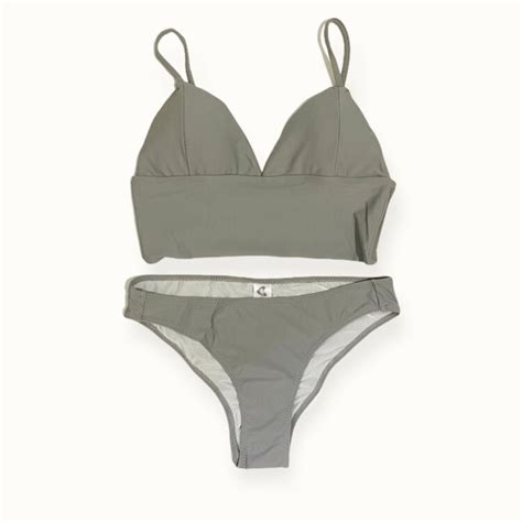 5 Hot Sexy TheBrookeB Bikini Pics