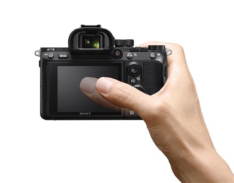 Sony Mea Expands “full Frame Mirrorless” Line Up With New α7 Iii Camera