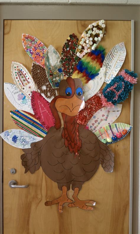 Decorating Turkey Feather Ideas Decoomo