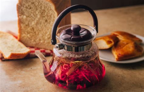 Grossesse D Couvrez Les Bienfaits De La Tisane Aux Feuilles De