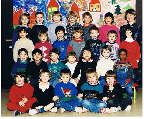 Photo de classe Moyenne ou grande section maternelle de 1987 école Des