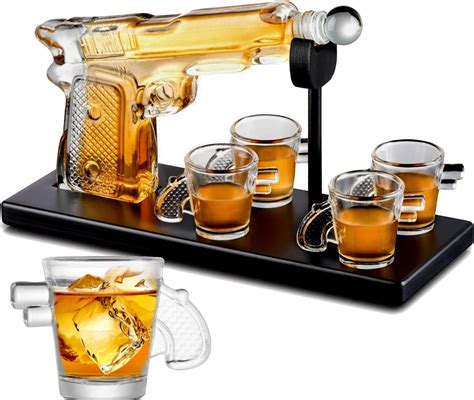 Bezrat Whiskey Gun Decanter Set With 4 Gun Shaped Shot Glasses On On Mahogany Tray