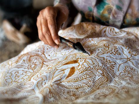 Batik Art : Discover Traditional Batik artform of Indonesia