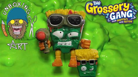 Grossery Gang Bug Strike Special Attack Fungus Fries Unboxing And