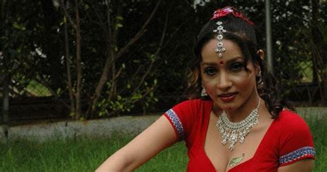 Glamorous Girls Anu Vaishnavi Hot And Sexy Gallery