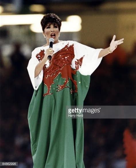 Photo Of Shirley Bassey Shirley Bassey Performing On Stage Wearing A